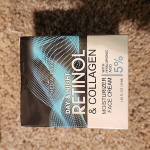 Day and night retinol moisturizer